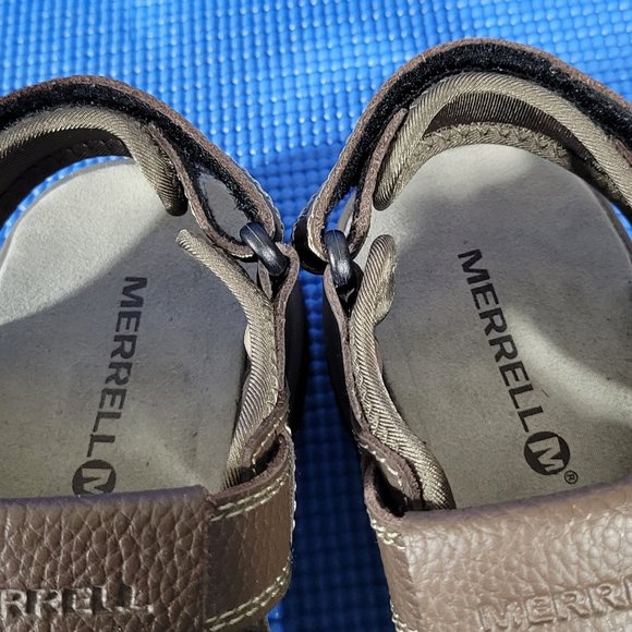 Sandals_&_Flip_Flops
